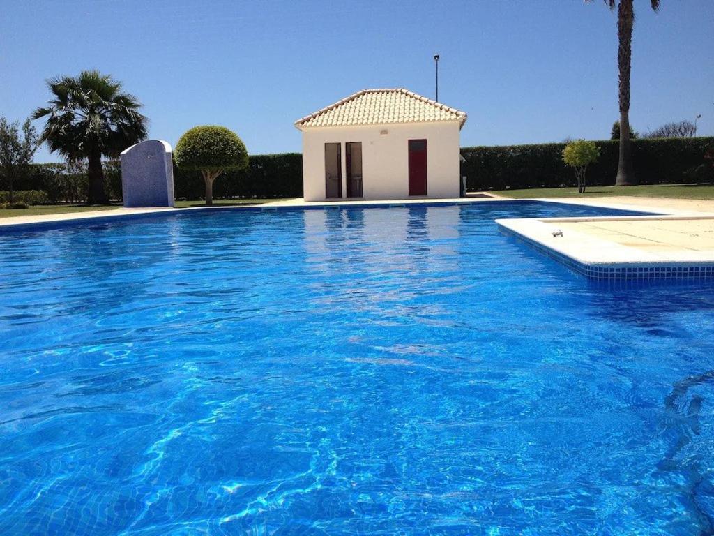 Lindo Apartamento Junto A Praia E A Marina De Vilamoura Com Piscina E Wi-Fi Quarteira Buitenkant foto