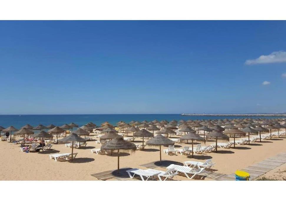 Lindo Apartamento Junto A Praia E A Marina De Vilamoura Com Piscina E Wi-Fi Quarteira Buitenkant foto