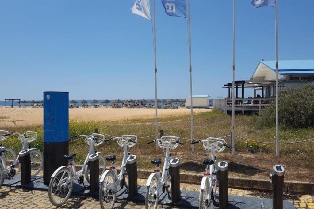 Lindo Apartamento Junto A Praia E A Marina De Vilamoura Com Piscina E Wi-Fi Quarteira Buitenkant foto