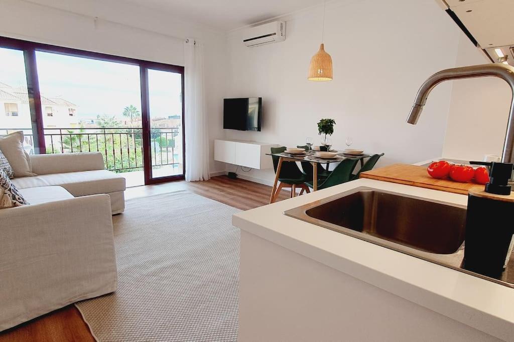 Lindo Apartamento Junto A Praia E A Marina De Vilamoura Com Piscina E Wi-Fi Quarteira Buitenkant foto