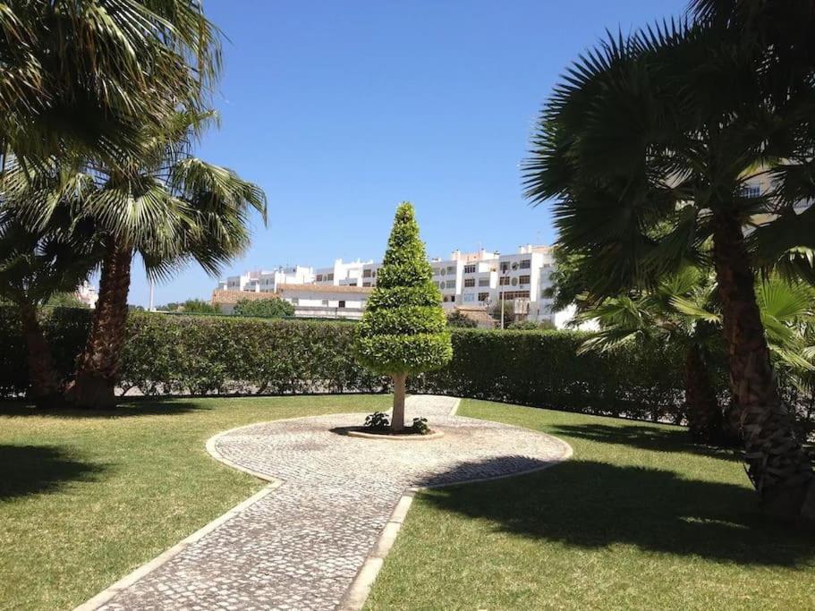 Lindo Apartamento Junto A Praia E A Marina De Vilamoura Com Piscina E Wi-Fi Quarteira Buitenkant foto
